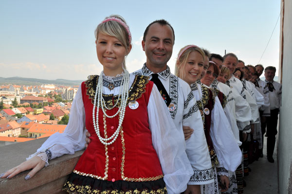 Siebenbürgische Tanzgruppe Nürnberg beim Folklorefestival Nunta Zamfirei 2012